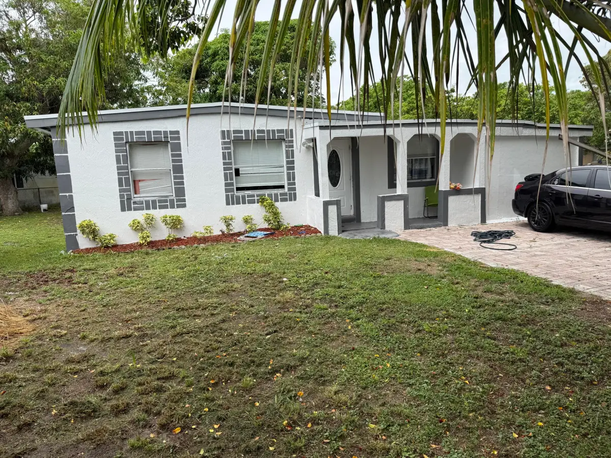 440 Tulip Tree Drive, Lake Worth, FL 33462 - #1