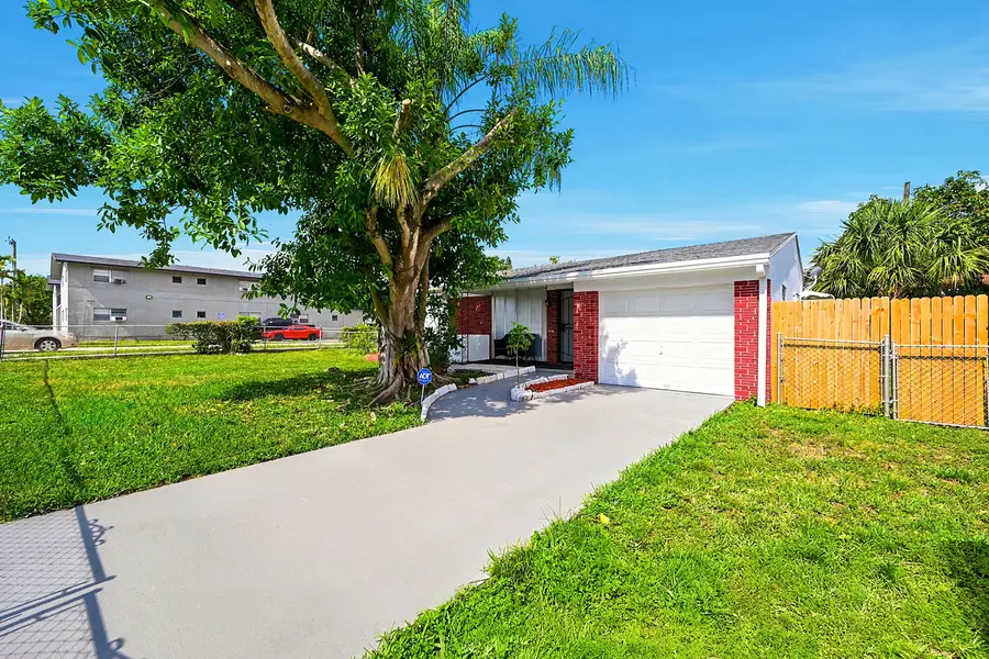 1716 N 25th Avenue, Hollywood, FL 33020 - #2