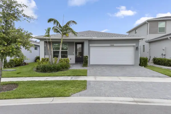10646 SW Hensley Street, Port St Lucie, FL 34987