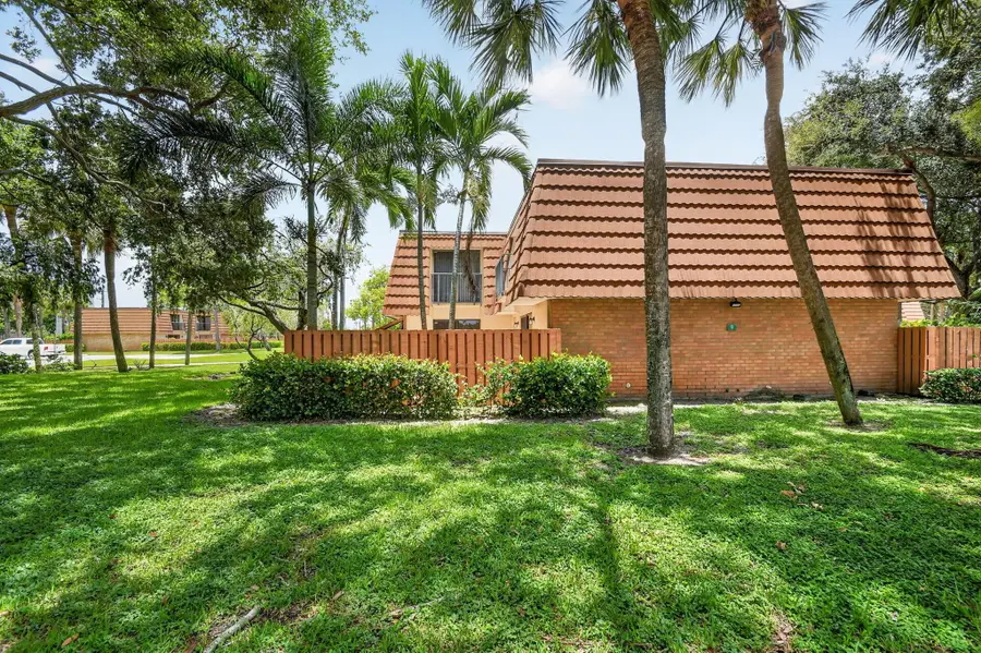 135 Heritage Way, West Palm Beach, FL 33407 - #2