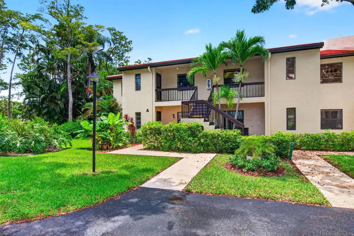 8460 Casa Del Lago, Boca Raton, FL 33433 - #1