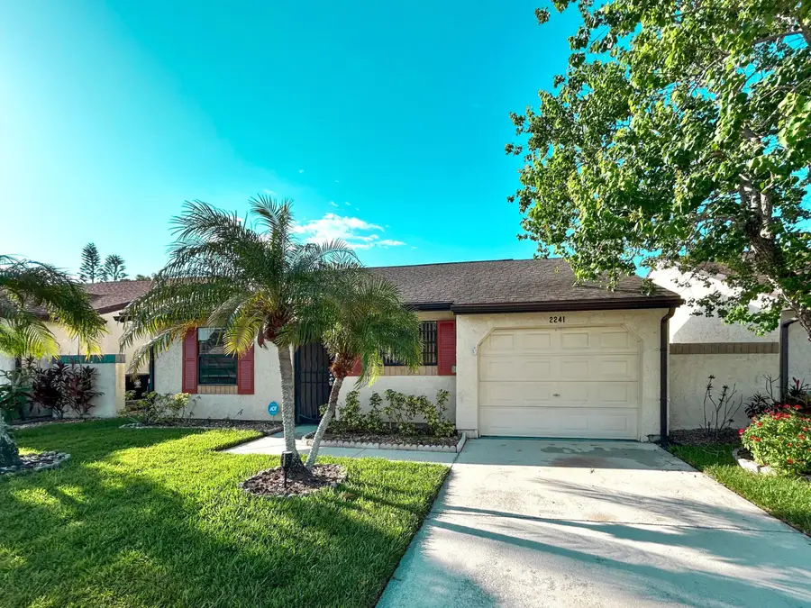 2241 SE Barrington Street, Port Saint Lucie, FL 34952 - #2