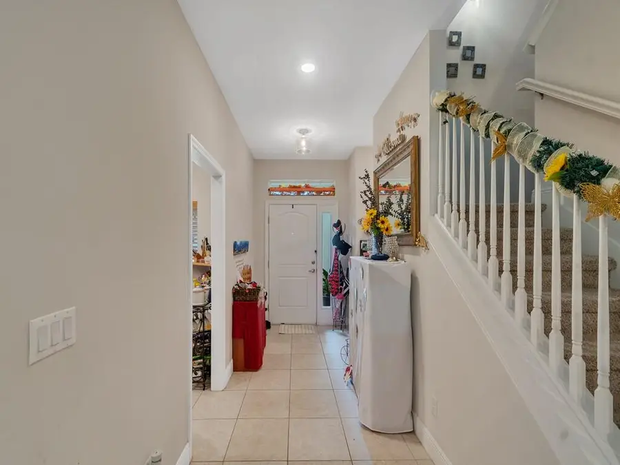 710 NE Turtleback Trail, Port Saint Lucie, FL 34983 - #3