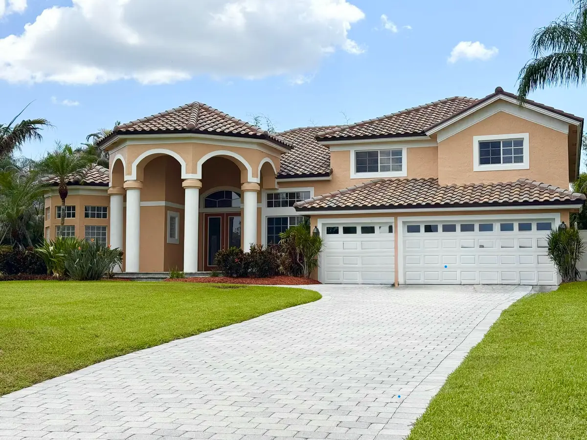 559 SW Squire Johns Lane, Palm City, FL 34990 - #1