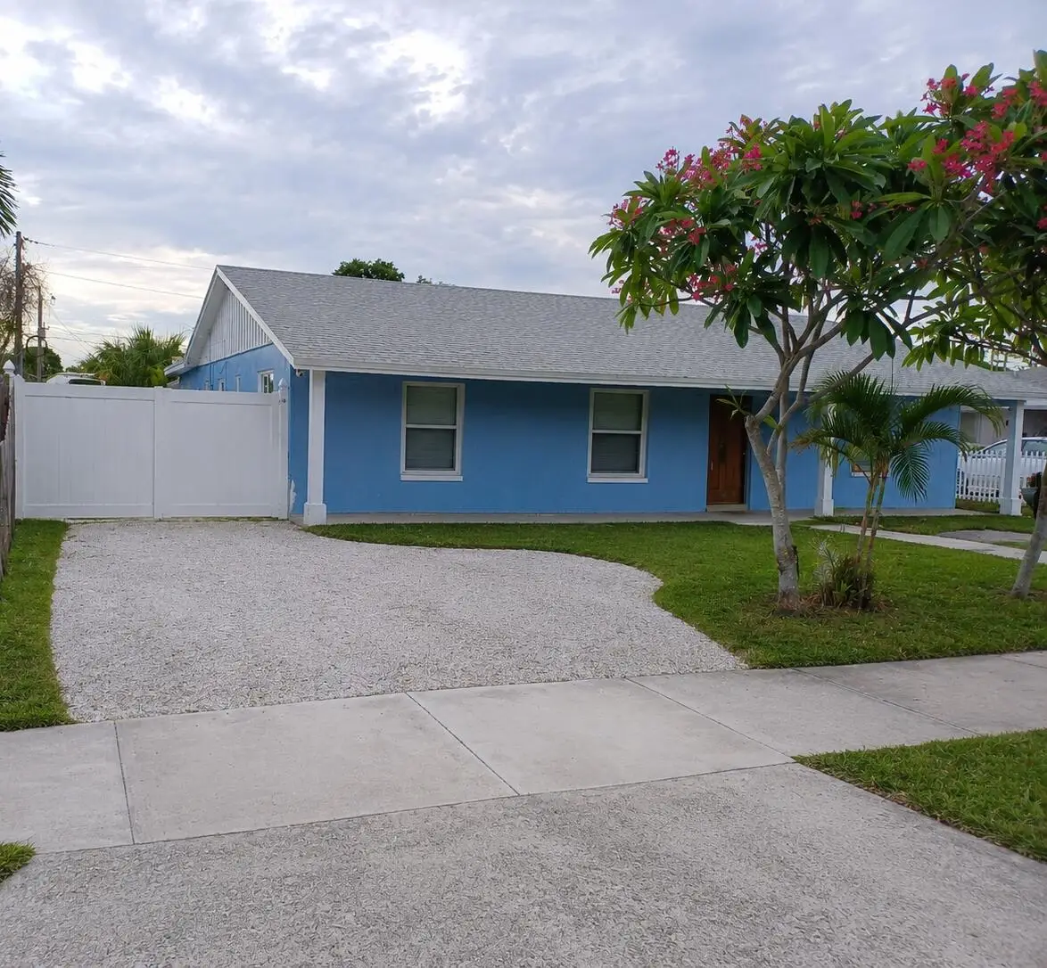 3308 Lake Avenue, West Palm Beach, FL 33405 - #1