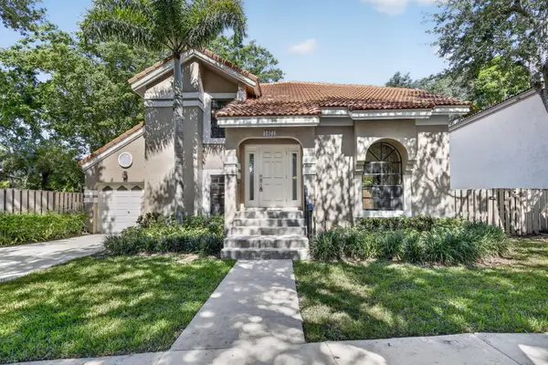 1671 NW 107th Lane, Plantation, FL 33322