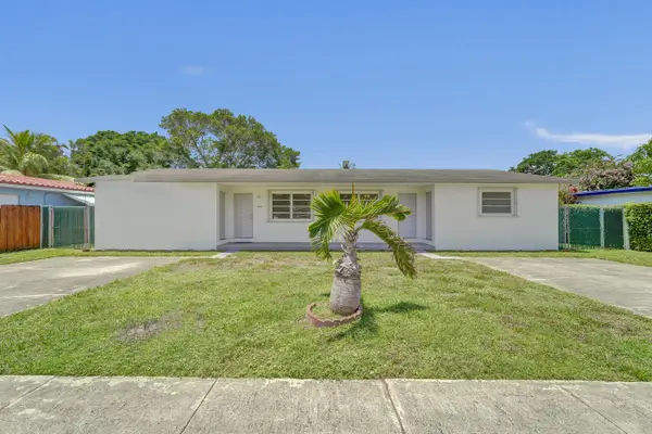 5830 Garfield Street, Hollywood, FL 33021