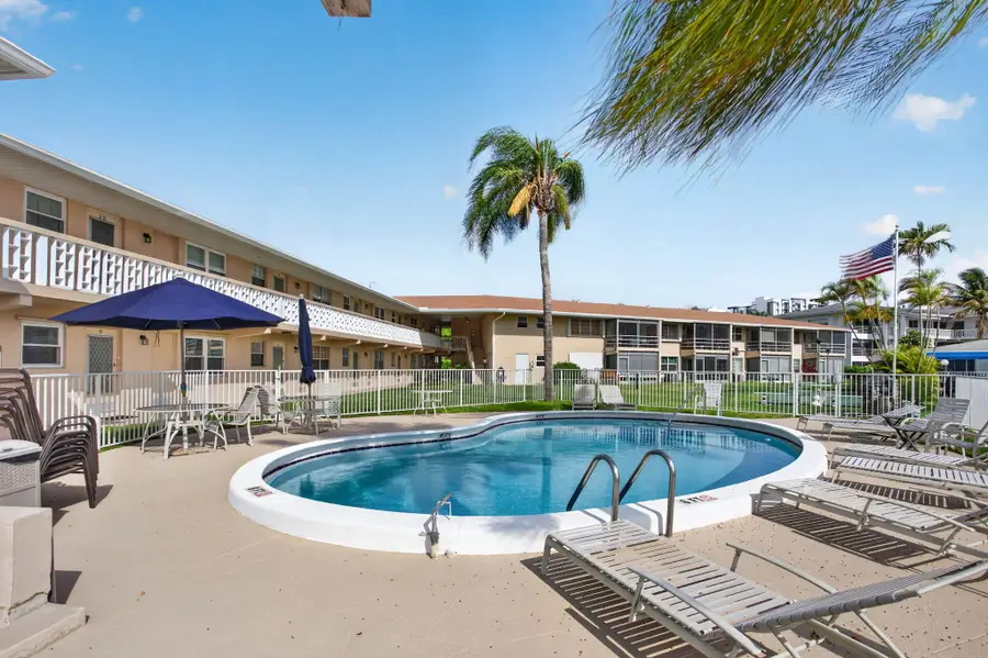 298 SE 6th Avenue #9, Pompano Beach, FL 33060 - #2