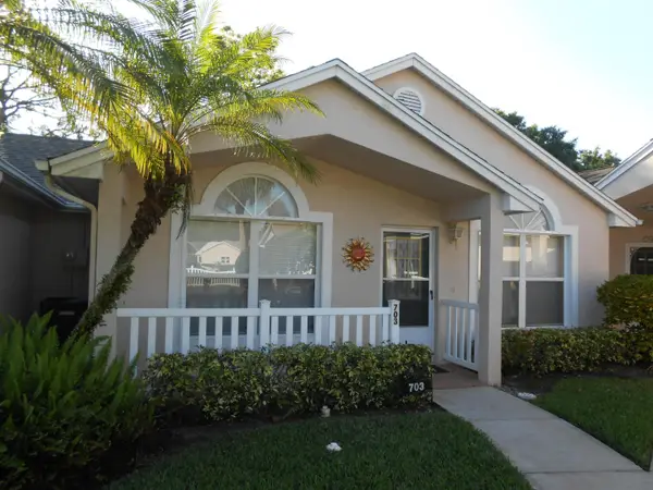 703 NW San Remo Circle, Port St Lucie, FL 34986