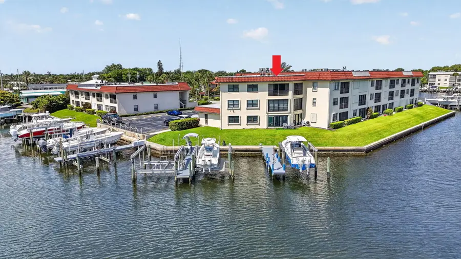 313 Lake Circle #316, North Palm Beach, FL 33408 - #2
