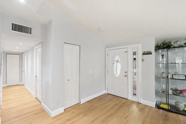 3872 Mackinac Road, Lake Worth Beach, FL 33462