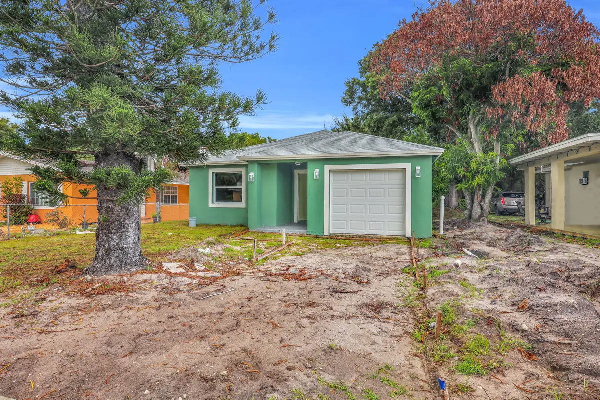 2002 Avenue M, Fort Pierce, FL 34950 - #1