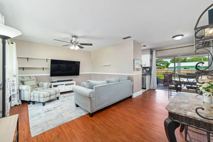 542 Saunders Street, Sebastian, FL 32958 - #3