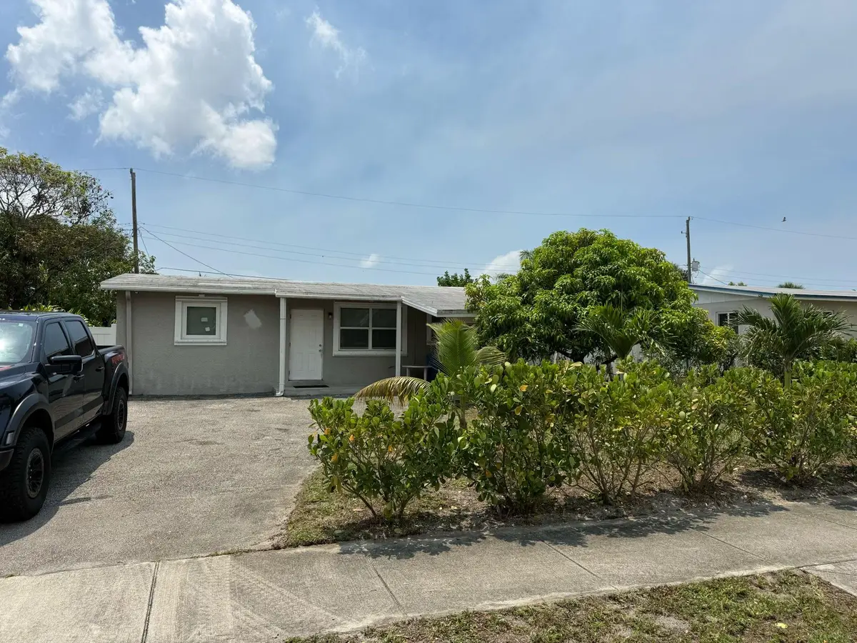 4161 NW 11th Avenue, Oakland Park, FL 33309 - #1