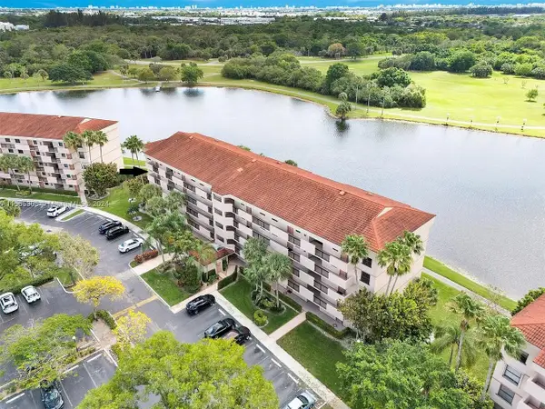 2767 Carambola Circle S #401, Coconut Creek, FL 33066