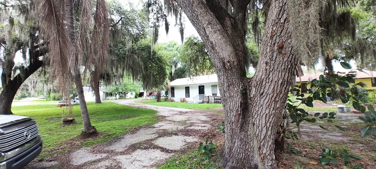 1013 W 2nd Street, Fort Pierce, FL 34982 - #1