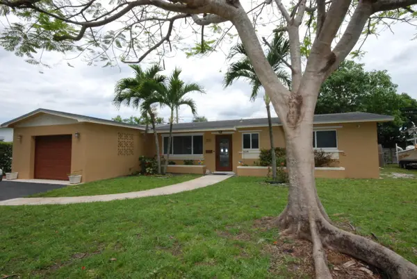 7151 SW 5th Court, Pembroke Pines, FL 33023