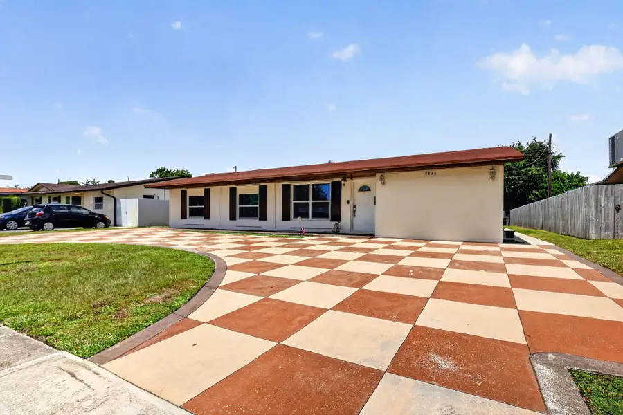 2220 N 47th Avenue, Hollywood, FL 33021 - #3