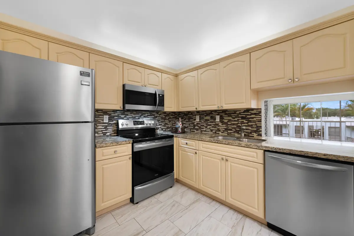 483 N Pine Island Road #C304, Plantation, FL 33324 - #1