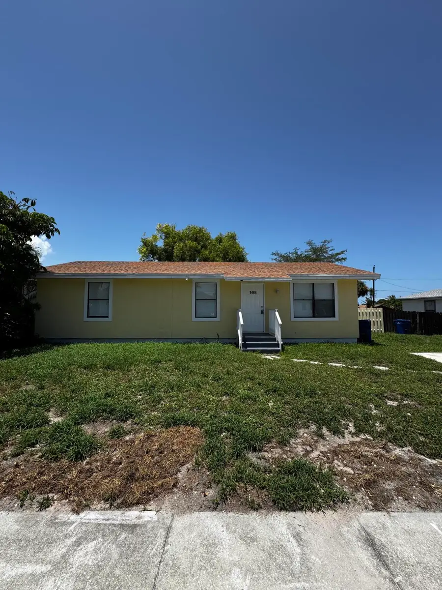 1464 W 32nd Street, Riviera Beach, FL 33404 - #2