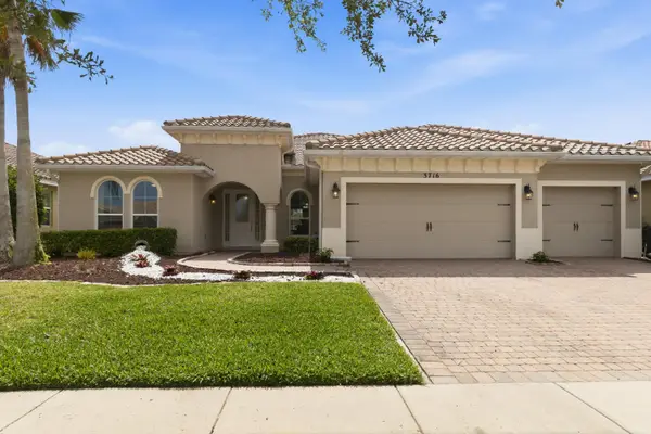 3716 Paradiso Circle, Kissimmee, FL 34746