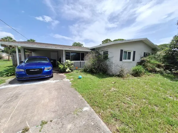 1020 Tortugas Avenue, Fort Pierce, FL 34982