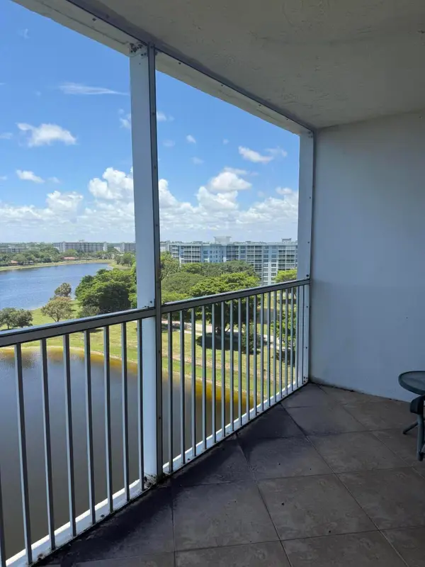 2900 N Course Drive, Pompano Beach, FL 33069