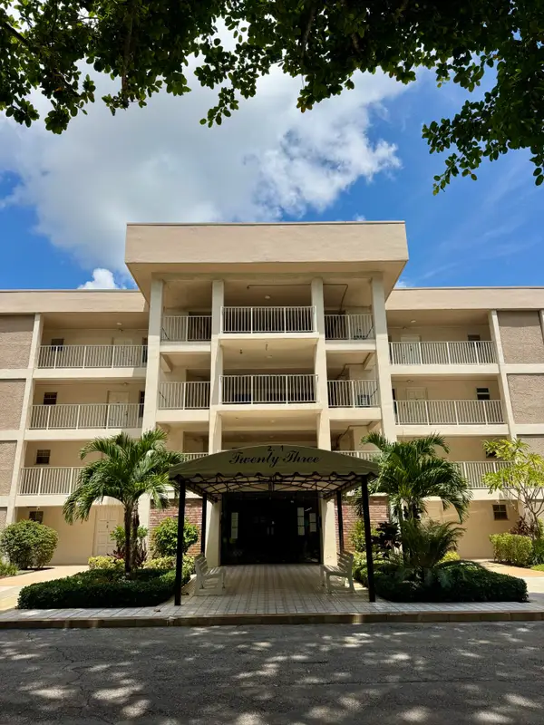 2601 S Course Drive #401, Pompano Beach, FL 33069