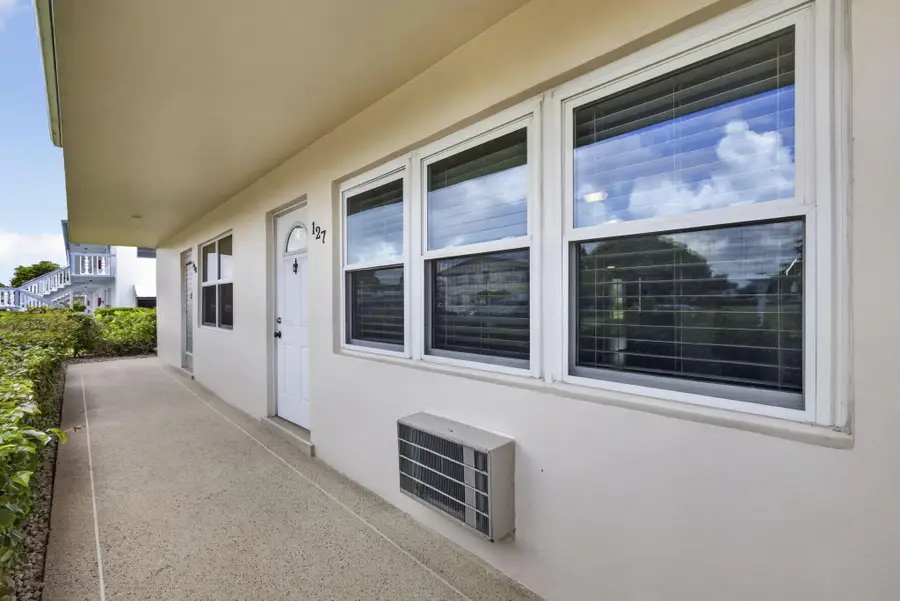 127 Chatham F, West Palm Beach, FL 33417 - #3
