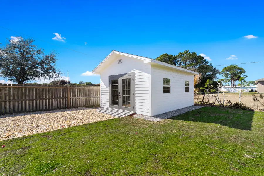 919 Landsdowne Drive, Sebastian, FL 32958 - #2