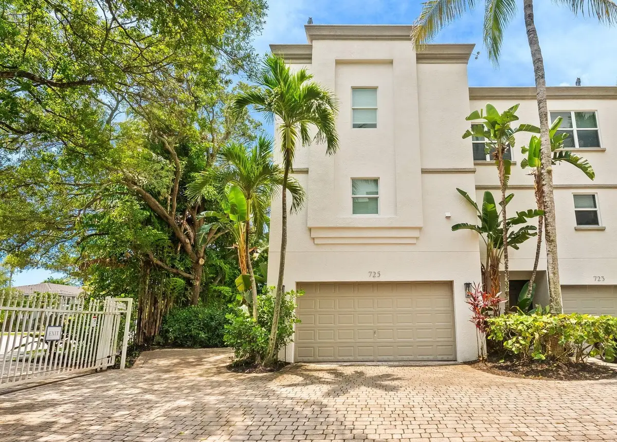 725 SW 4th Avenue, Fort Lauderdale, FL 33315 - #1