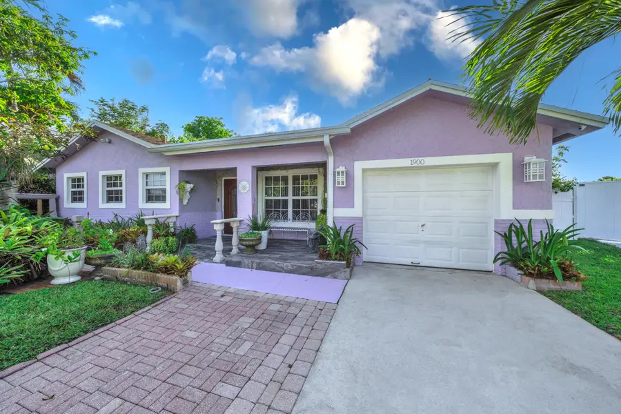 1900 SW 87th Avenue, North Lauderdale, FL 33068 - #2