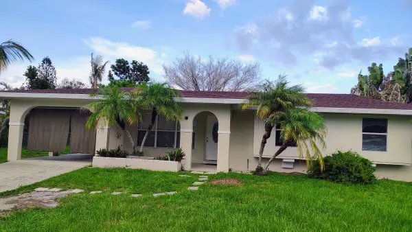 884 SE Solaz Avenue, Port St Lucie, FL 34983