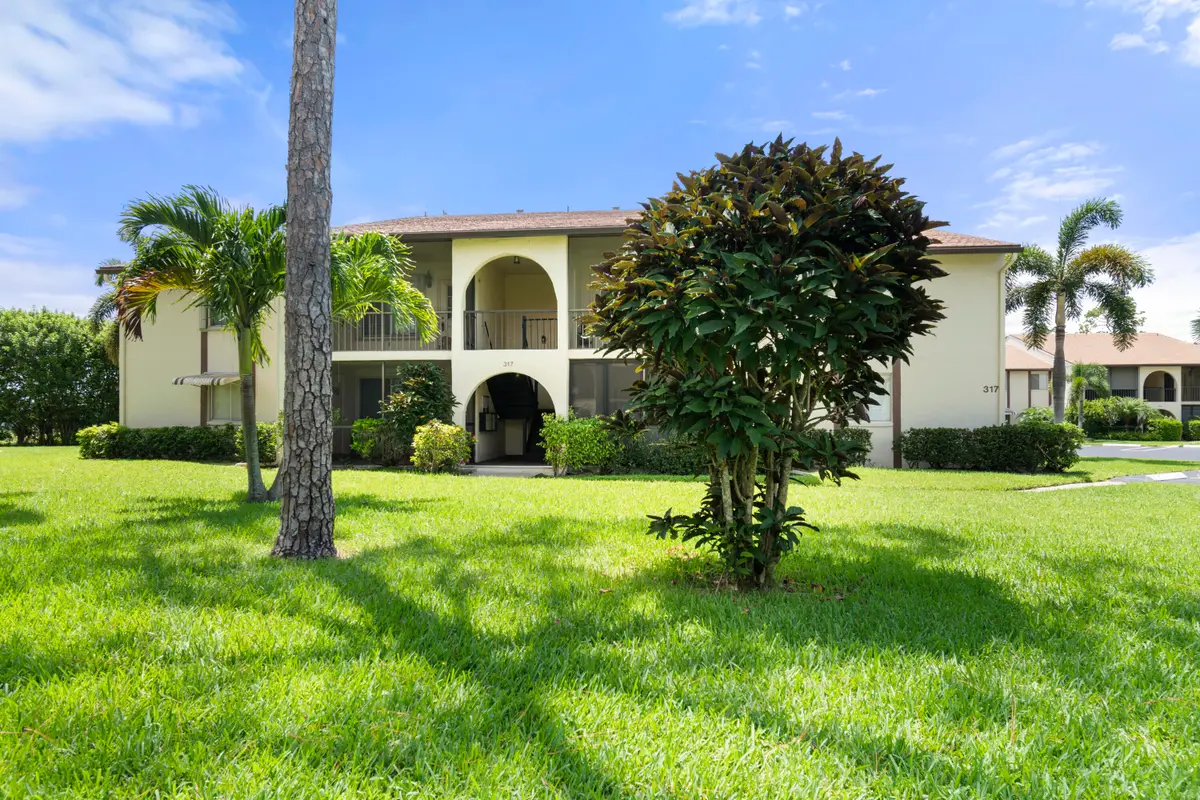 317 Knotty Pine Circle #D-2, Greenacres, FL 33463 - #1