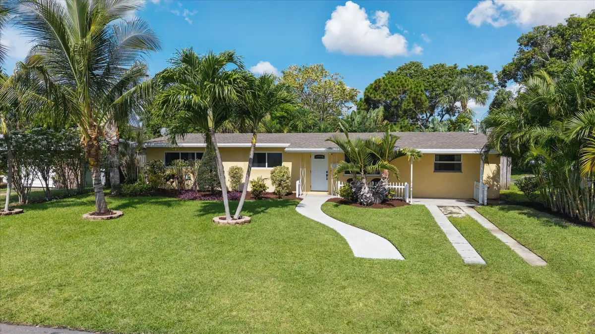 925 NE 25th Avenue, Pompano Beach, FL 33062 - #1