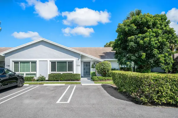 732 Lago Road, Delray Beach, FL 33445