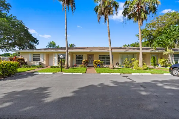 8666 Bella Vista Drive #111, Boca Raton, FL 33433