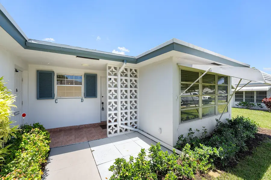 1210 S Drive Circle #D, Delray Beach, FL 33445 - #3