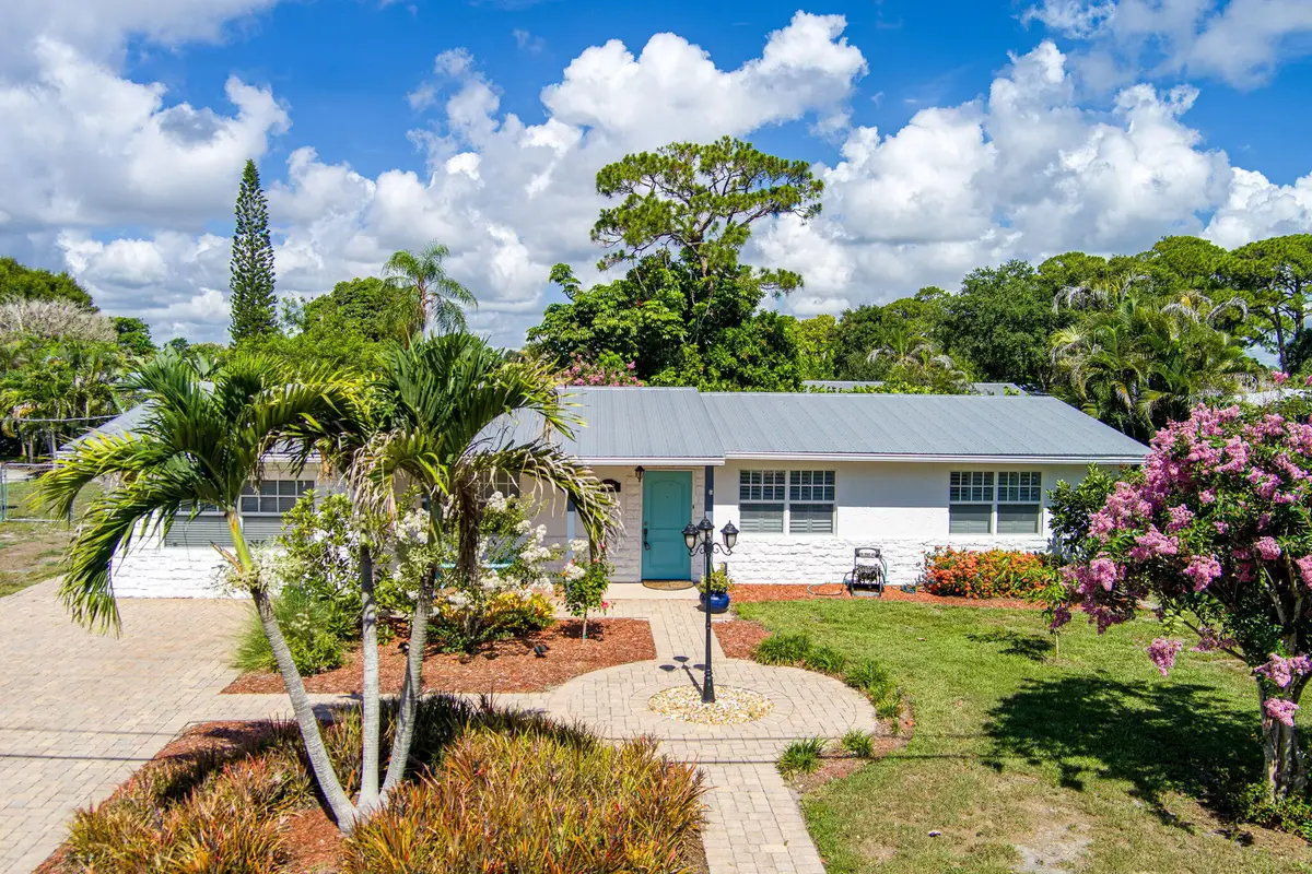1252 SE Madison Avenue, Stuart, FL 34996 - #1