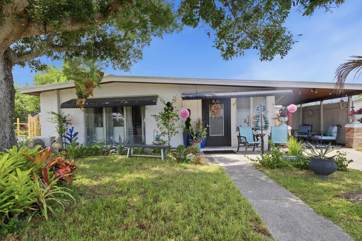 54 20th Lane Sw, Vero Beach, FL 32962 - #1