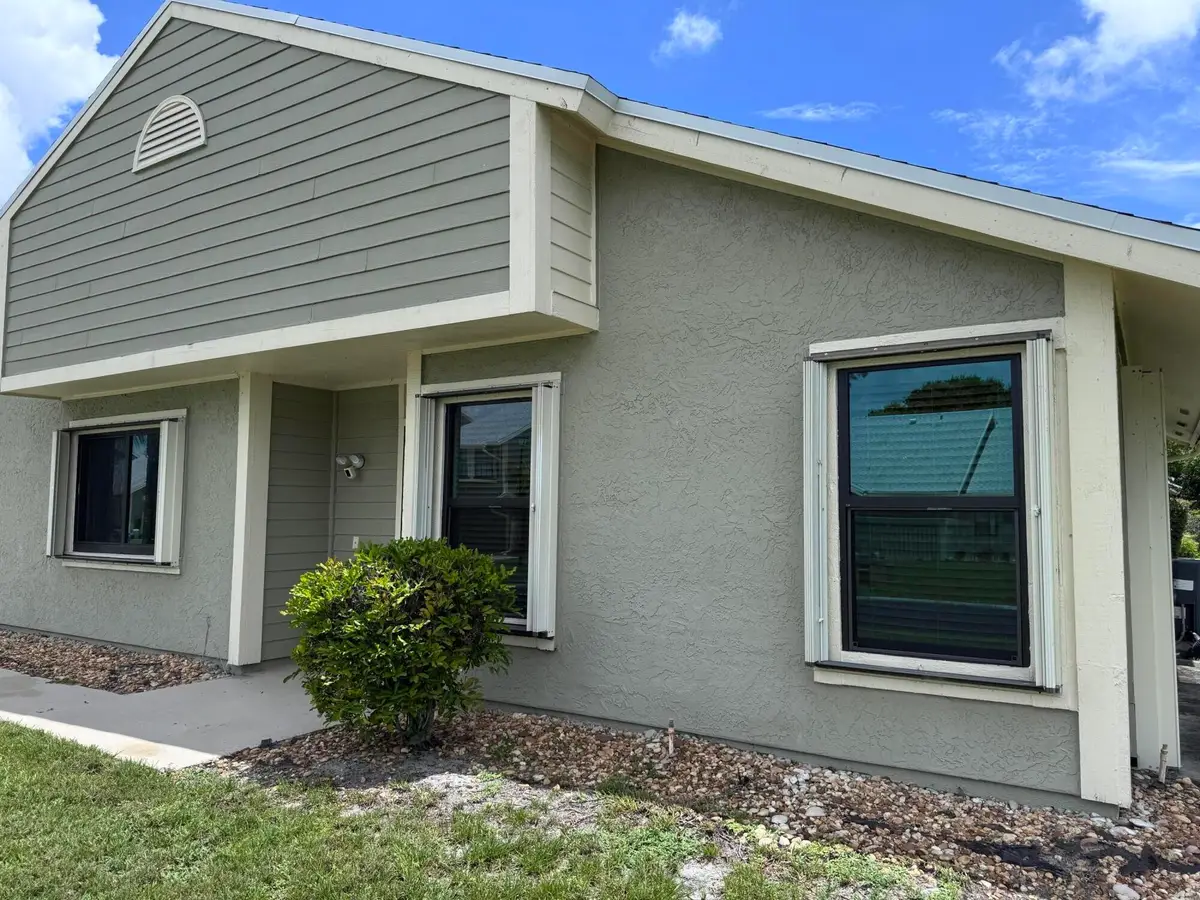1428 SE Colchester Circle, Port Saint Lucie, FL 34952 - #1