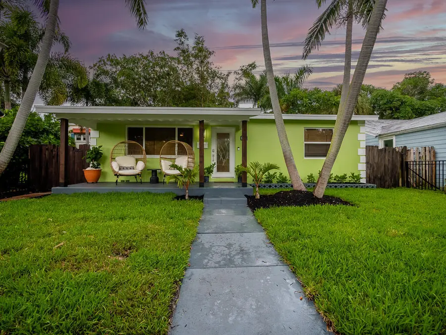 418 N Palmway, Lake Worth Beach, FL 33460 - #3