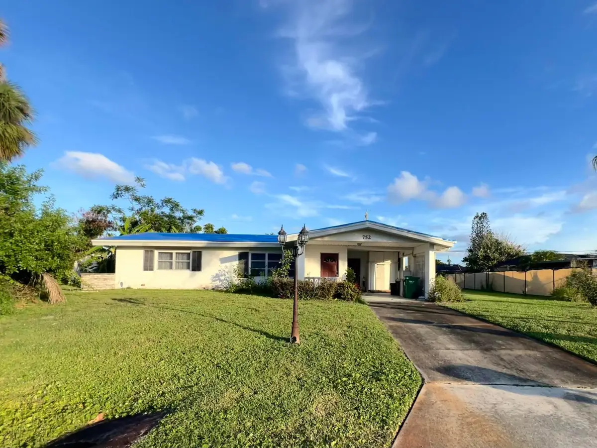 752 Oak Street, Port Saint Lucie, FL 34952 - #1