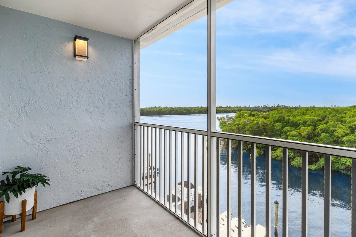 689 NE 6th Court #4050, Boynton Beach, FL 33435 - #1