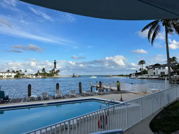 2508 Bay Drive, Pompano Beach, FL 33062
