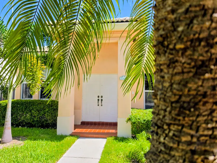 14013 N Cypress Cove Circle, Davie, FL 33325 - #2
