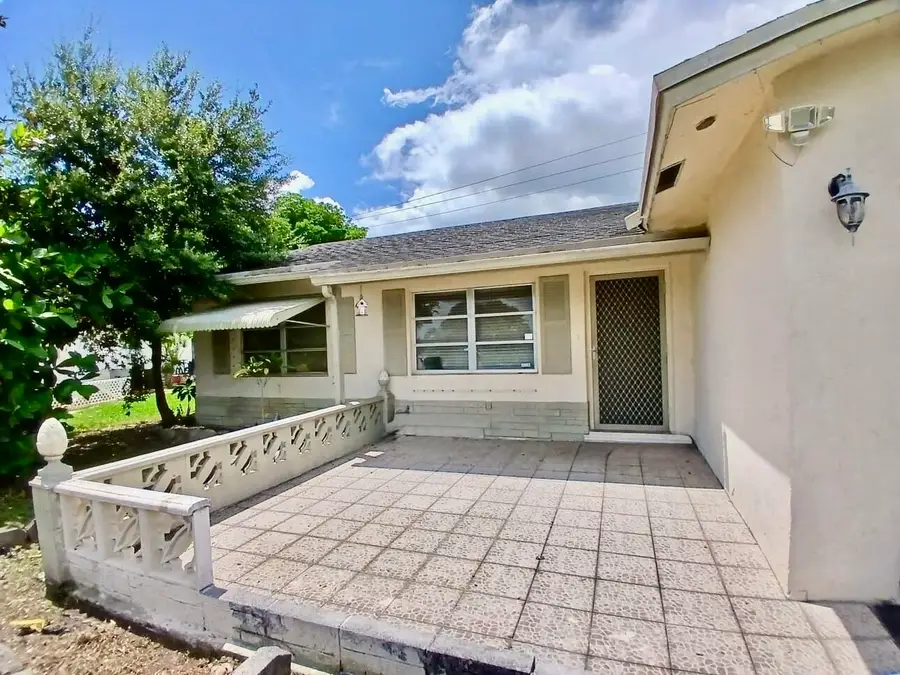 9500 NW 70th Street, Tamarac, FL 33321 - #3