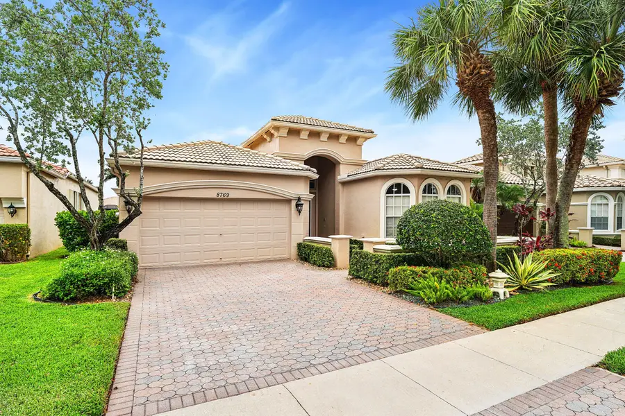 8769 Via Grande E, Wellington, FL 33411 - #2