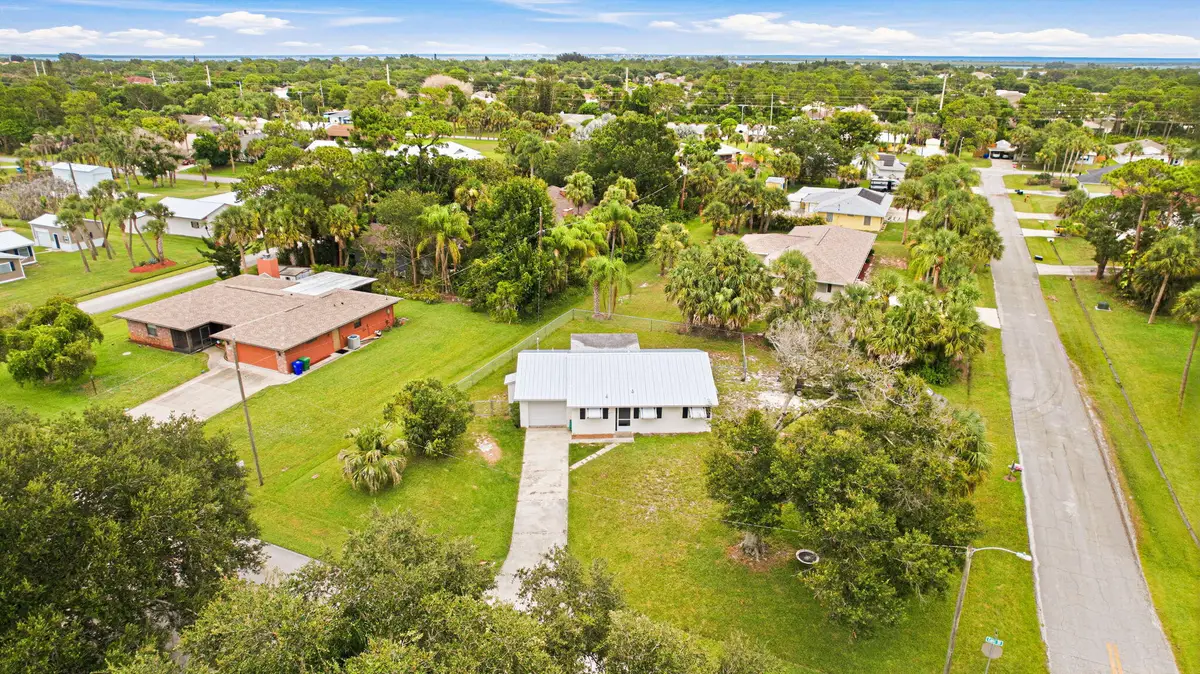 273 Easy Street, Sebastian, FL 32958 - #1