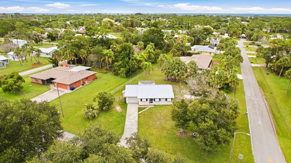 273 Easy Street, Sebastian, FL 32958